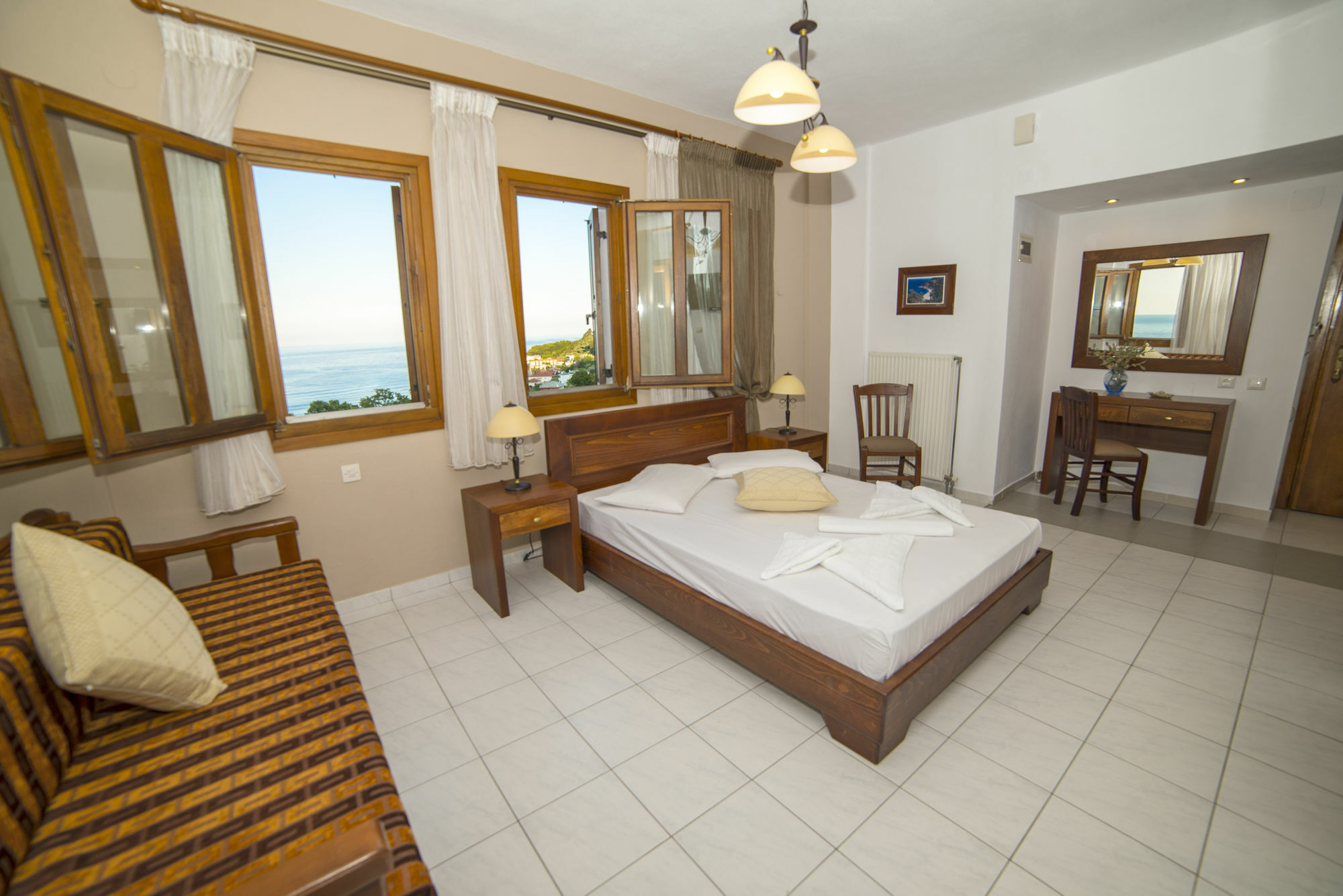 Hotel Agnadi - Horefto エクステリア 写真